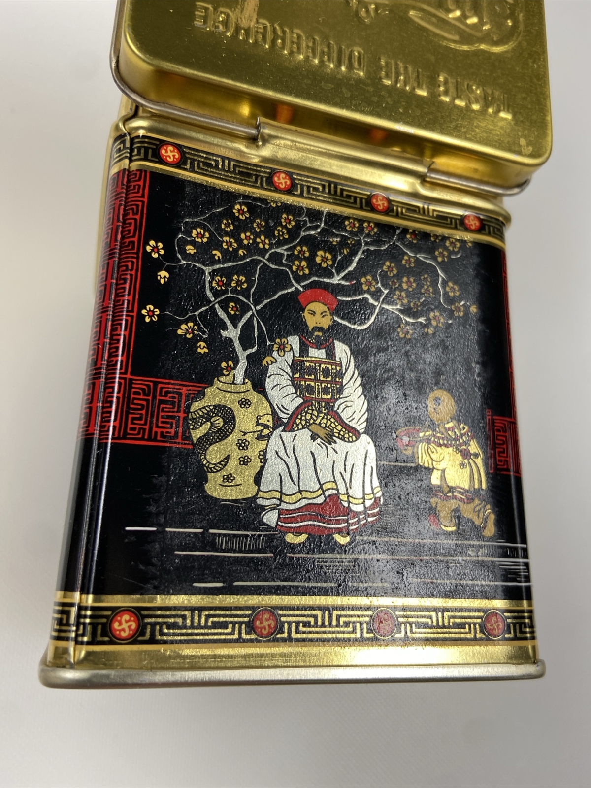 Murchie’s Chinese Tea Hinged Tin Empty 3.5″ Tall x 3″ Sq.