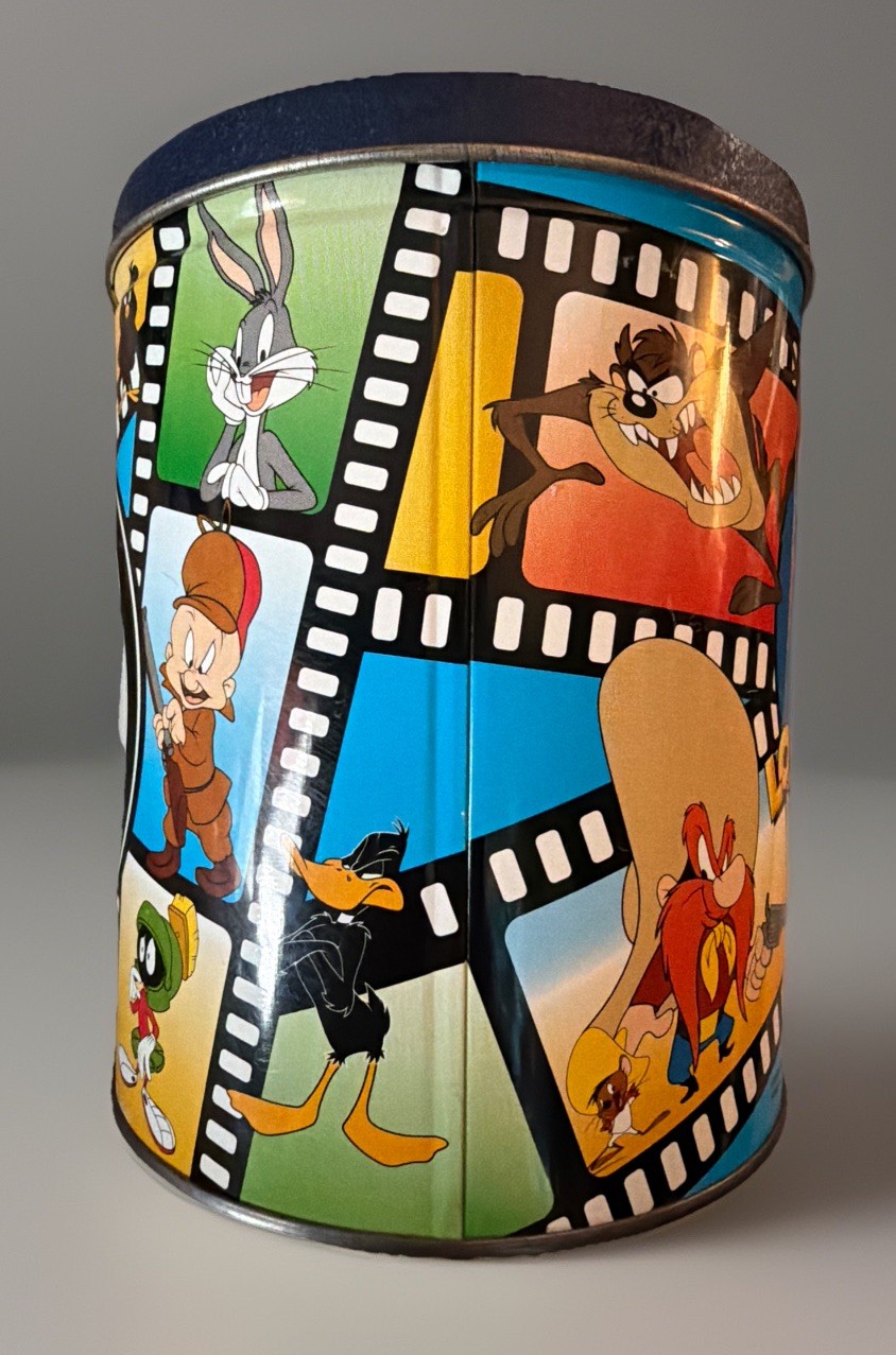 The Looney Tunes 1997 Bugs Bunny Road Runner Tin Can With Puzzle Inside Vintage.