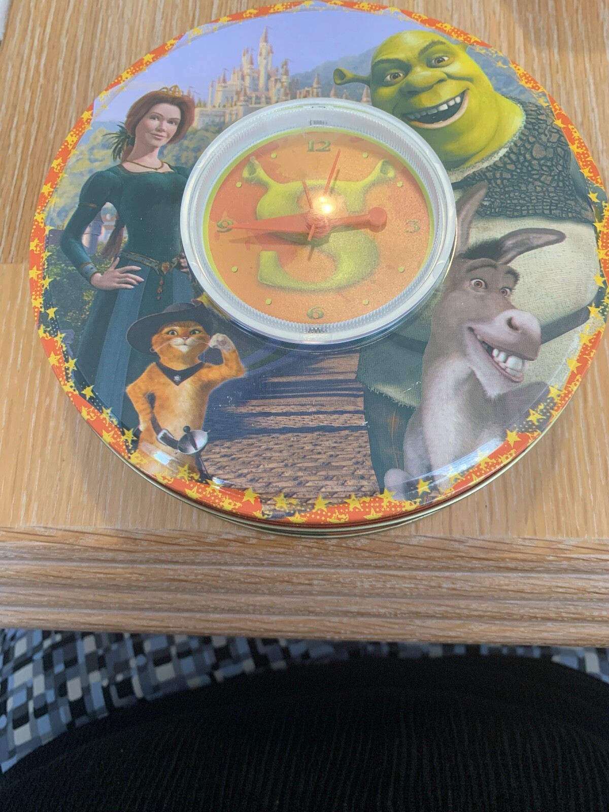 Kinnerton Shrek 2 Clock Tin – EMPTY