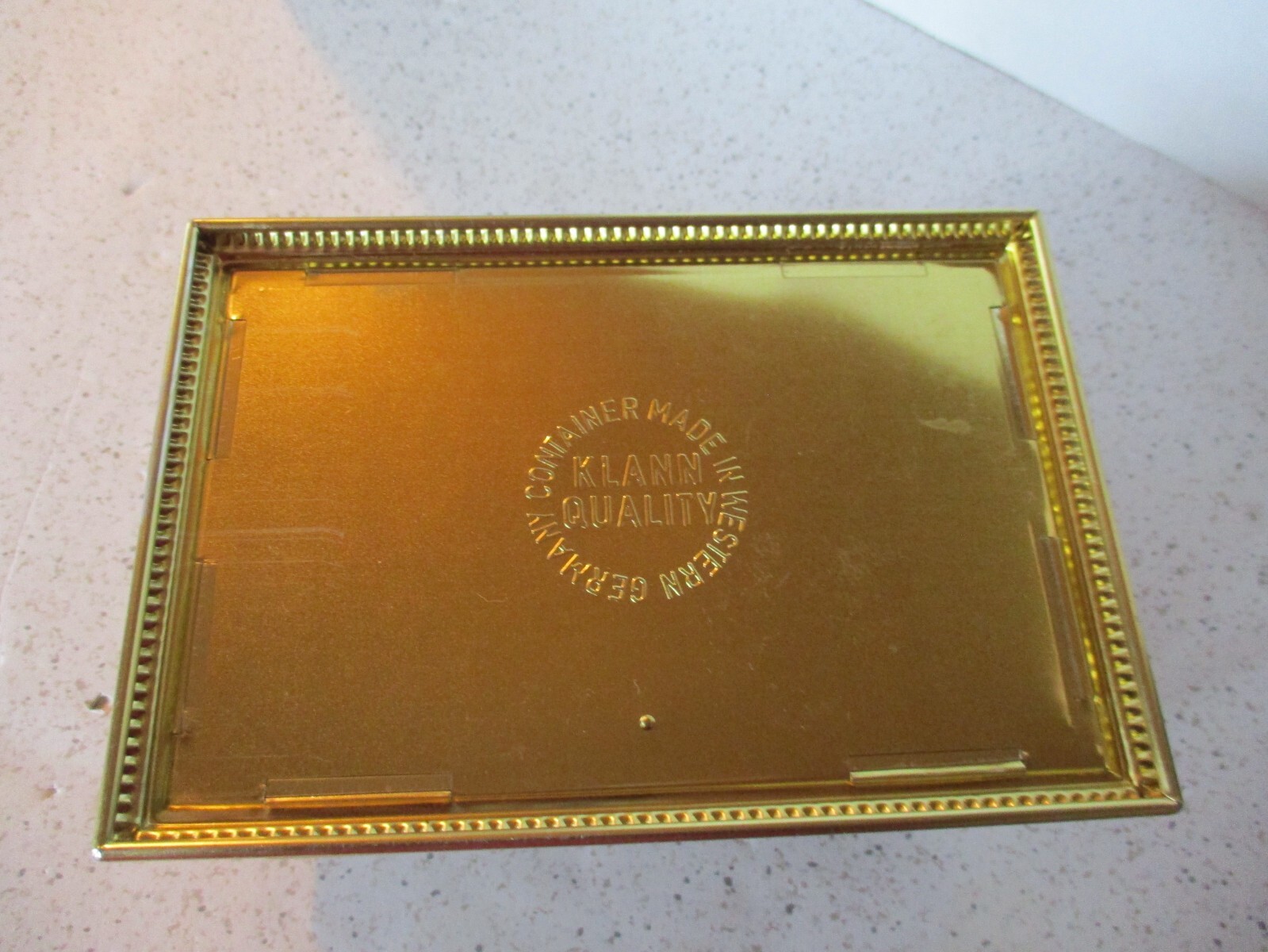 1990 TIN COOKIE BOX, W. GERMANY, HOLIDAY DESIGN, QUALITY BY KLANN, GIFTING CLEAN