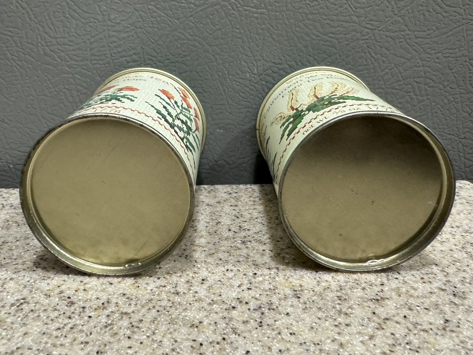 2 Vintage John Wagner Tea Tins Empty Pristine Condition Made in USA