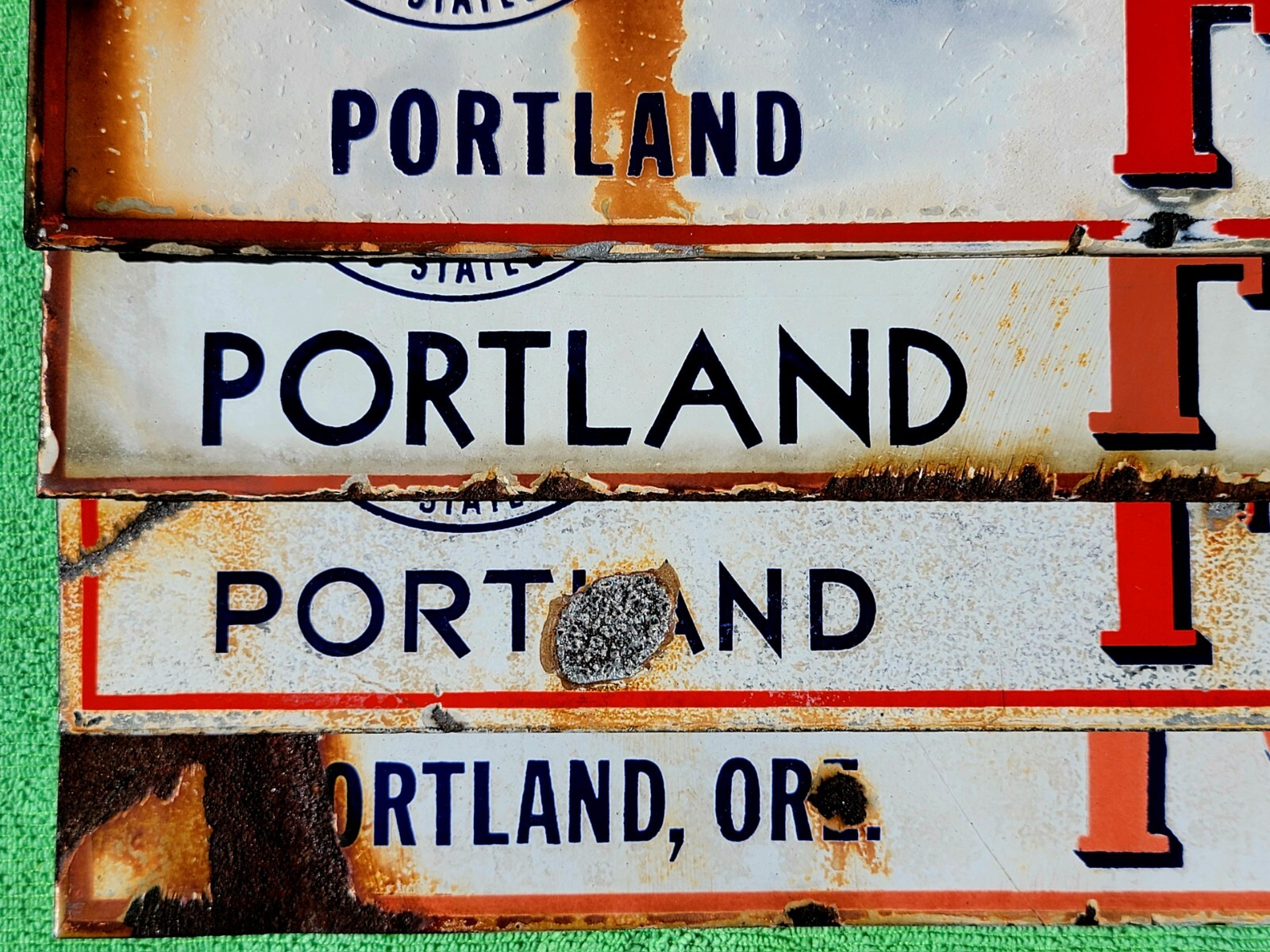 VINTAGE ORIGINAL PORCELAIN 4pc SET PORTLAND, OR. CYCLONE FENCE COMPANY USS STEEL