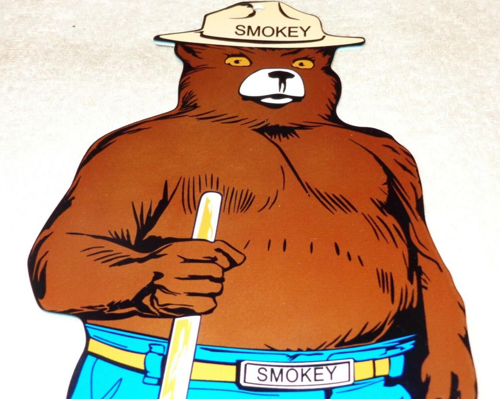 VINTAGE SMOKEY THE BEAR US FOREST FIRE PREVENTION! 12″ METAL GASOLINE & OIL SIGN