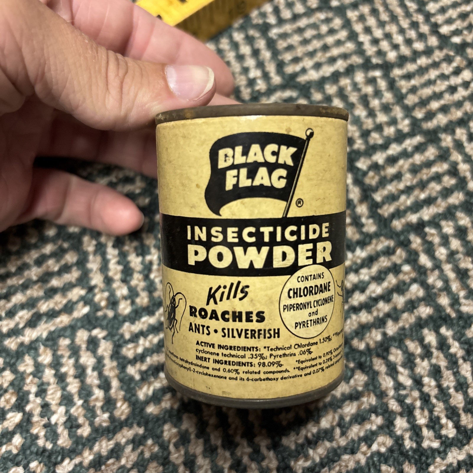 Black Flag Insect Spray Tin 1oz Vintage Collectible