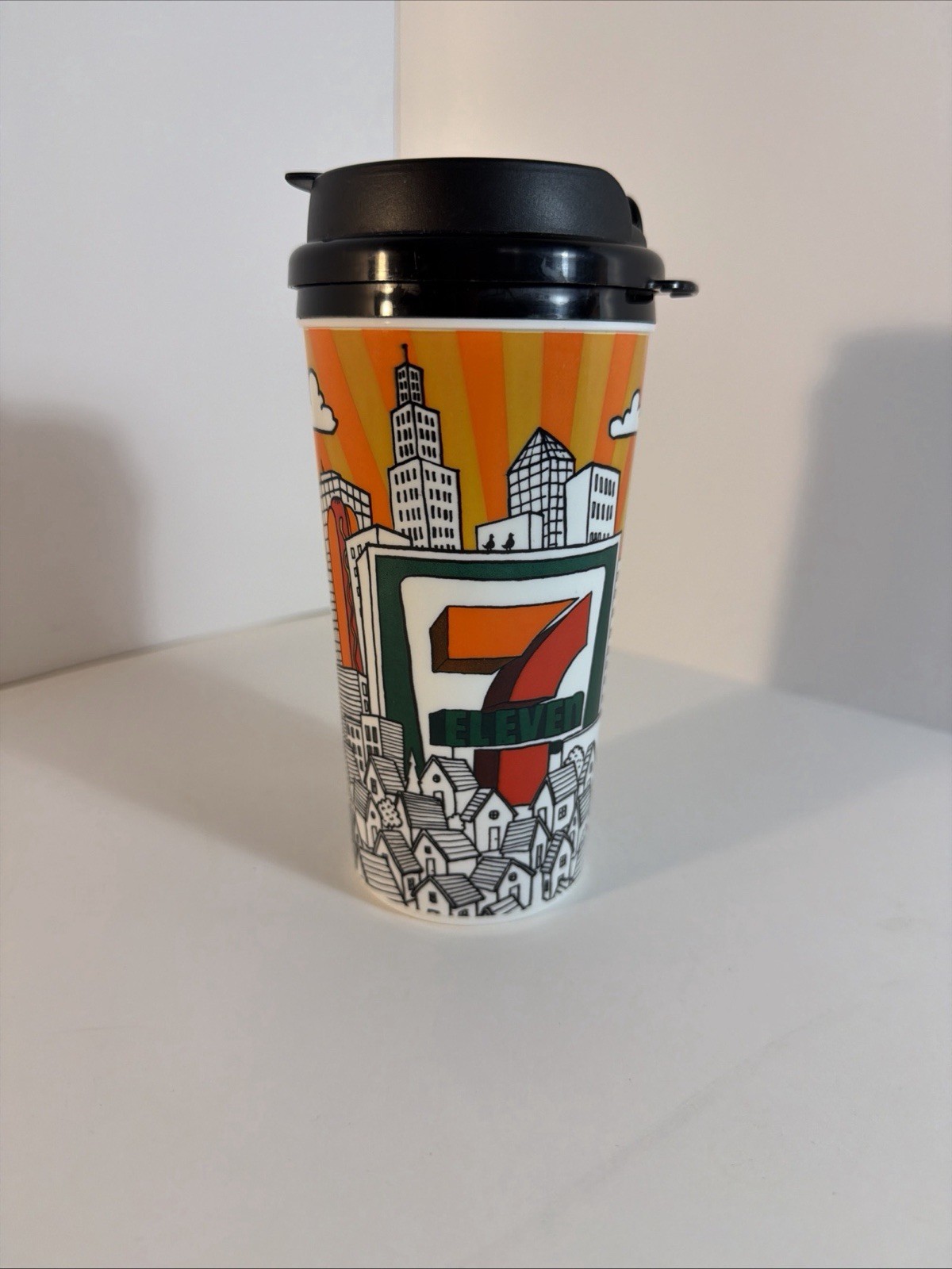 7-11 City Skyline Tumbler 16oz TRAVEL Flip-top Mug Whirley Warren