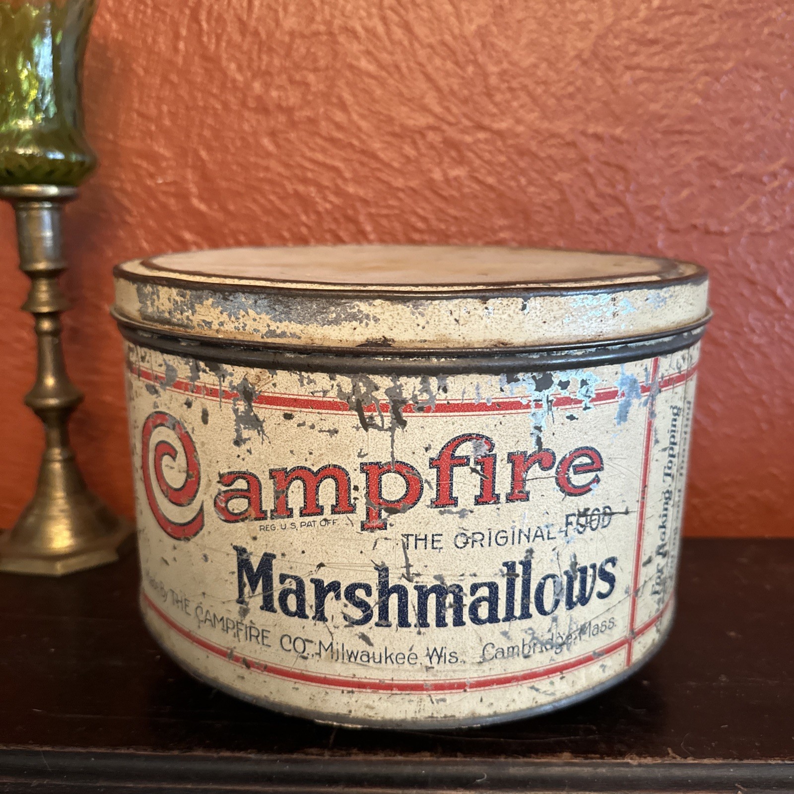 VINTAGE 1930’S ”CAMPFIRE” MARSHMALLOWS ROUND TIN
