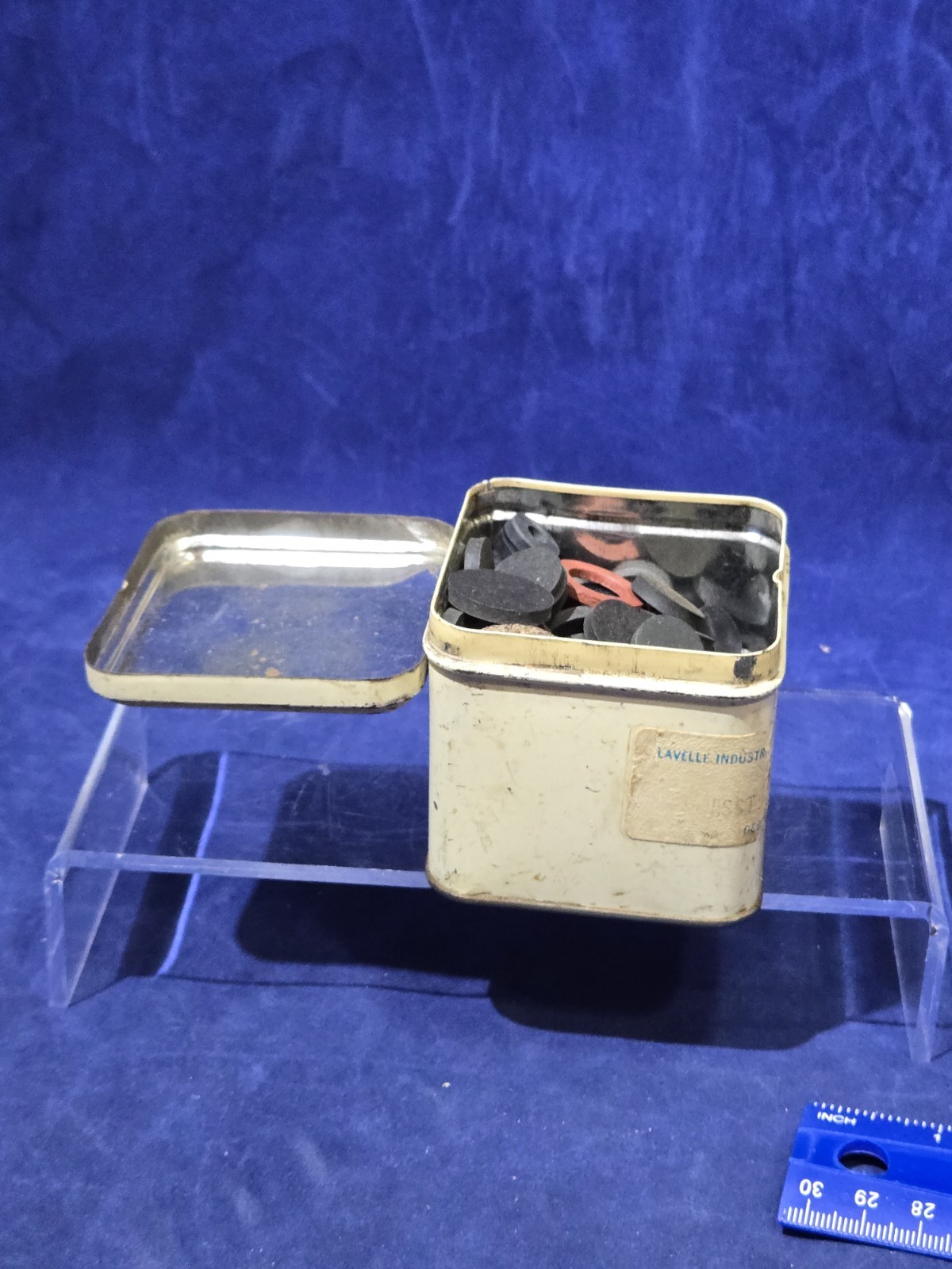 Vtg Lavelle Industries Hardware Tin With Old Rubber Faucet Washers Hinged Top