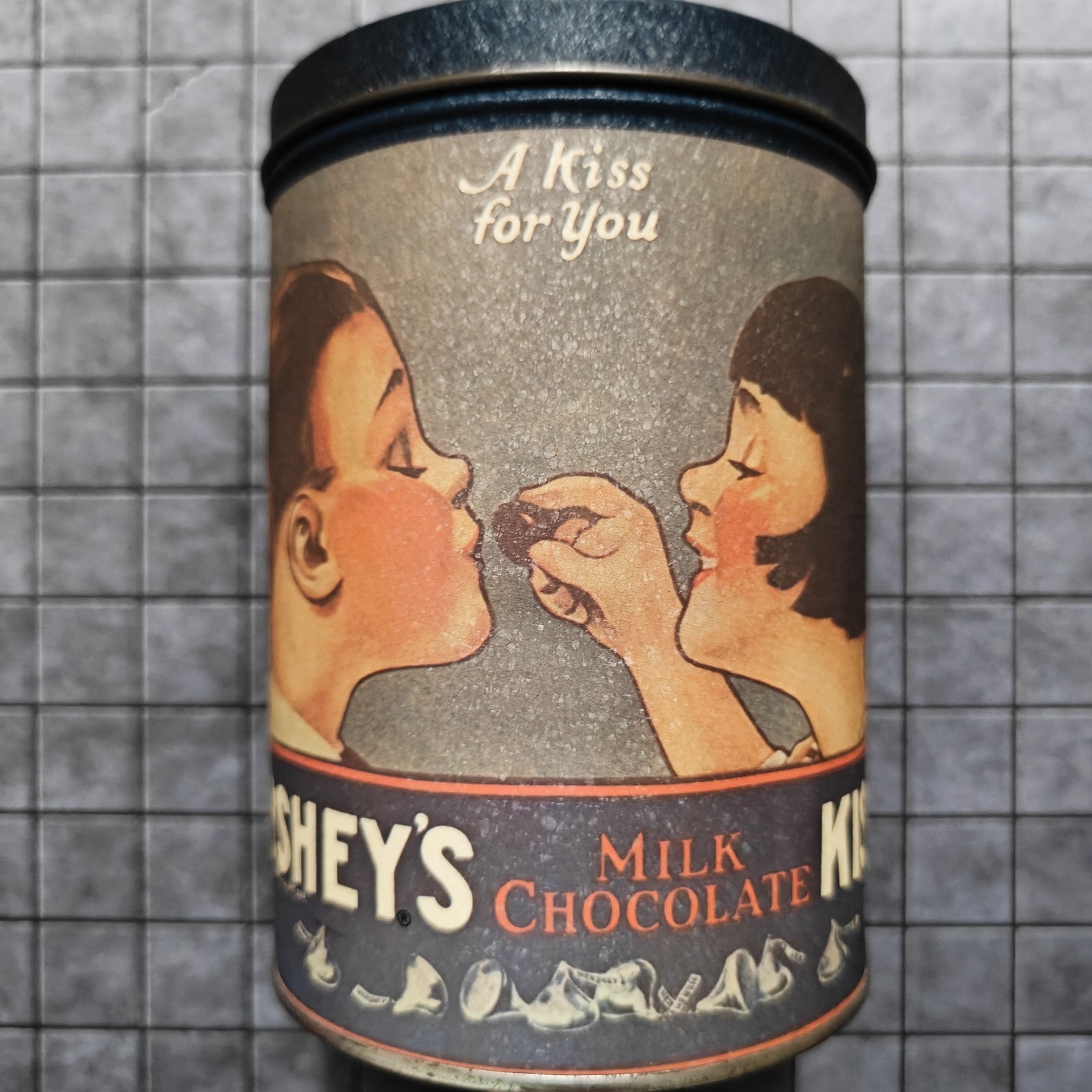 Vintage 1980 Hershey’s Kisses Milk Chocolate Tin Can “A Kiss For You”