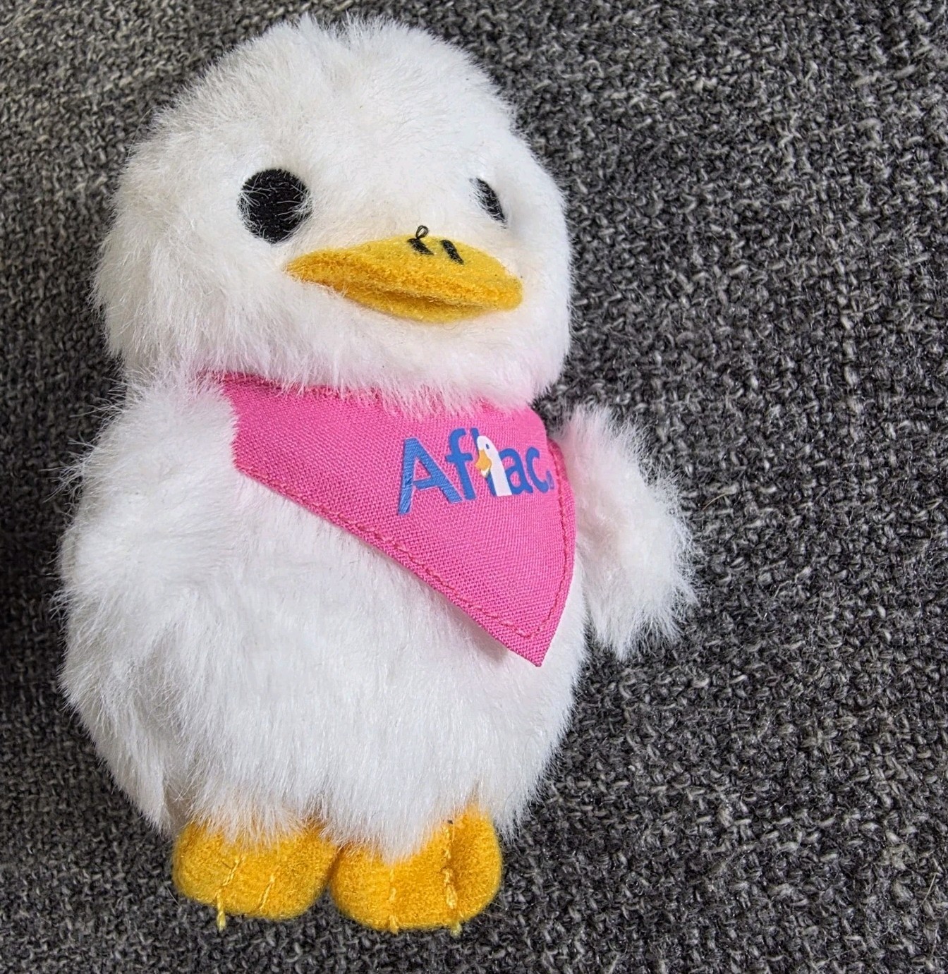 AFLAC Baby Duck Pink Bandana Plush Keychain Backpack Clip Bag Charm No Sound 4″