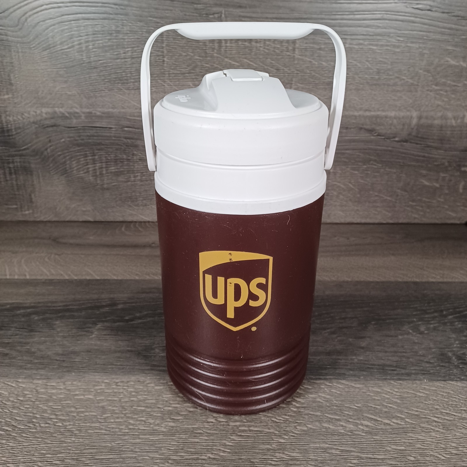 UPS Advertising Igloo Thermos Water Cooler United Parcel Service 1/2 gallon