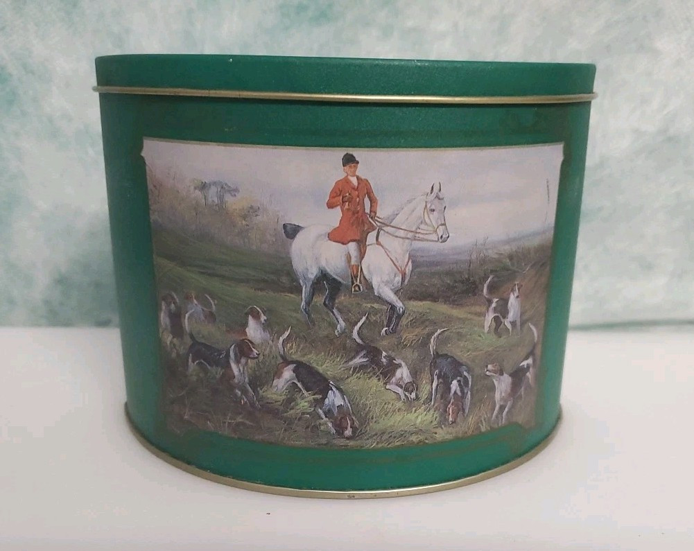 Vintage Tin Box Fox Hunt Scene Hecht’s 4.25” X 5.5 “ X 3” Half-moon Shaped