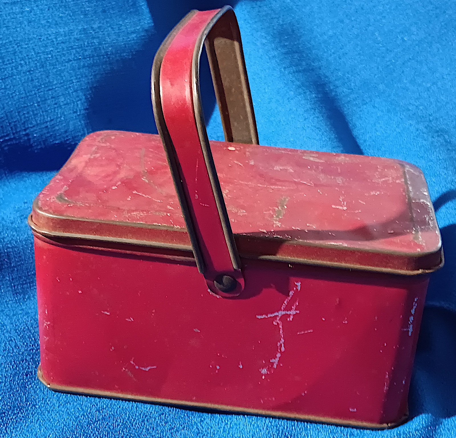 Vintage 1940’s Tindeco Red Lunch Pail Tin Box Basket w/Handle 6″ x 4″ X 3″