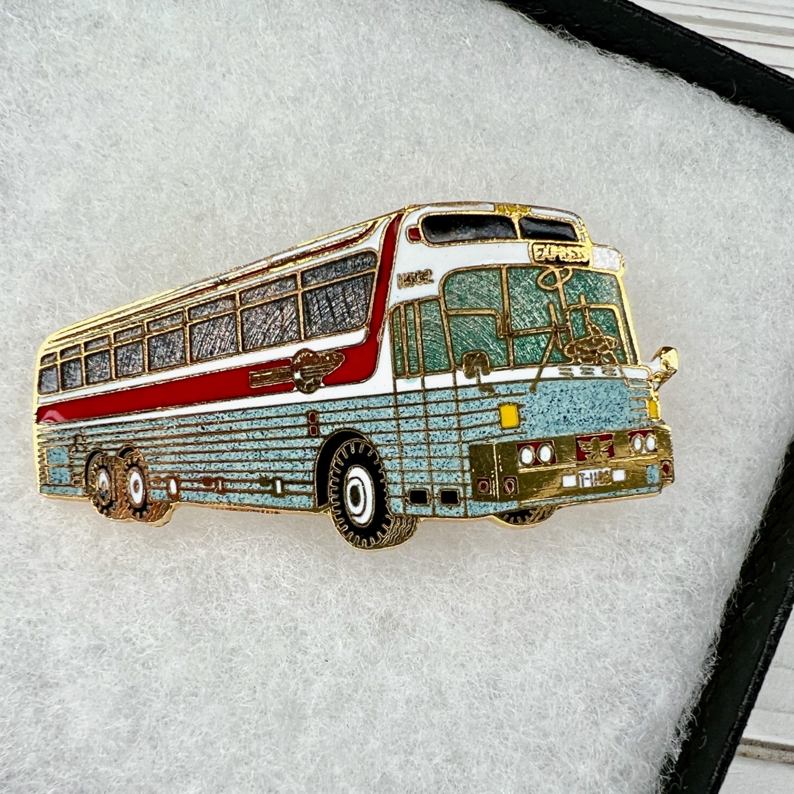 Continental Trailways Golden Eagle Express Bus Enamel Magnet in Black Gift Box