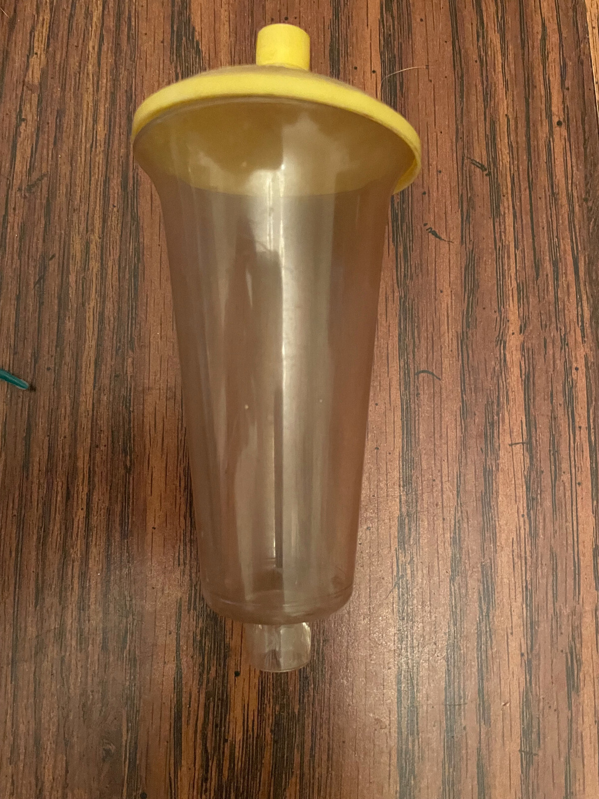 VINTAGE CARVEL PLASTIC CUP WITH LID