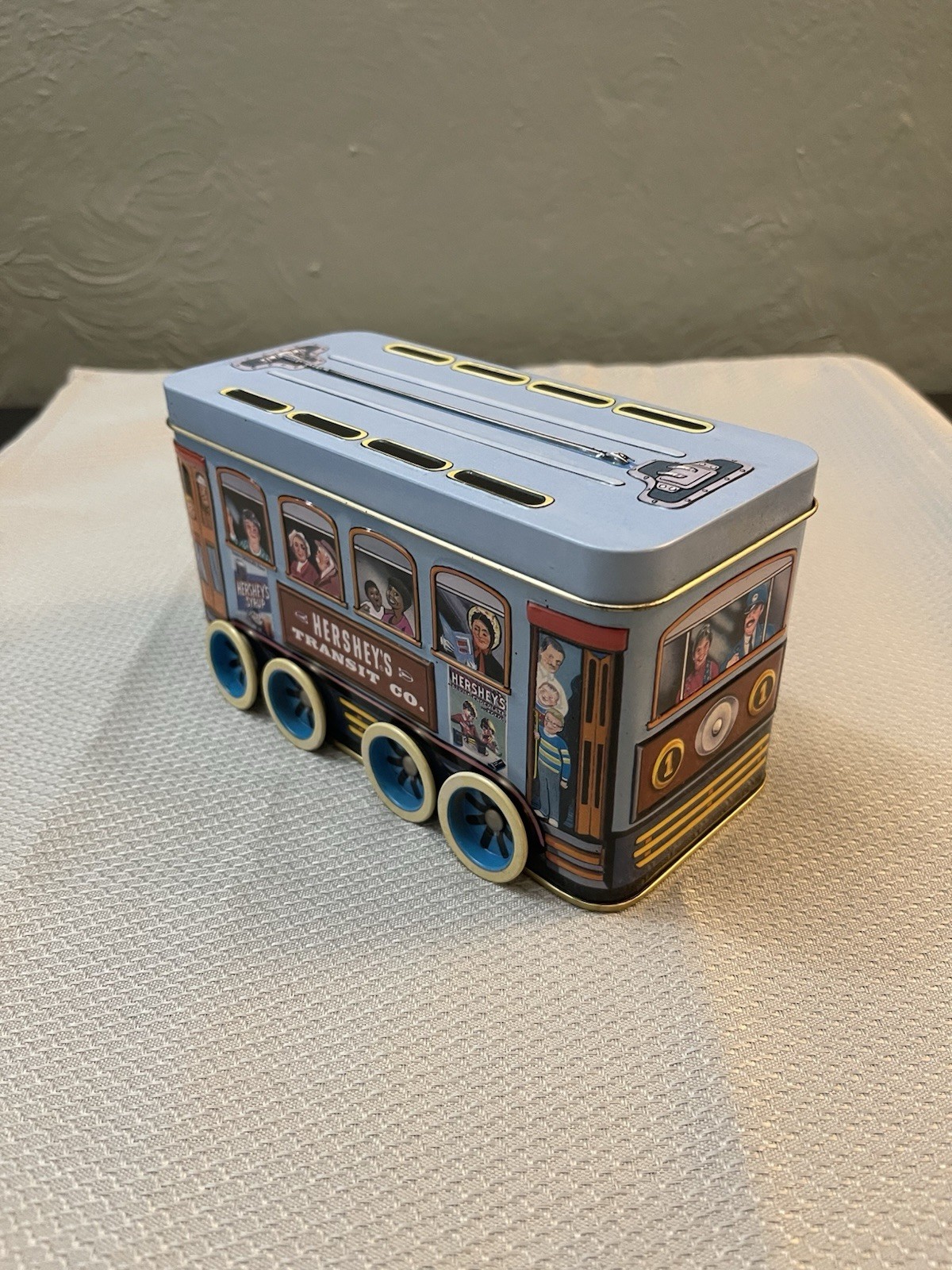 VTG 2000 Hersheys Transit Co Trolley Collector Tin Vehicle Series #2 FREE SHIP!!
