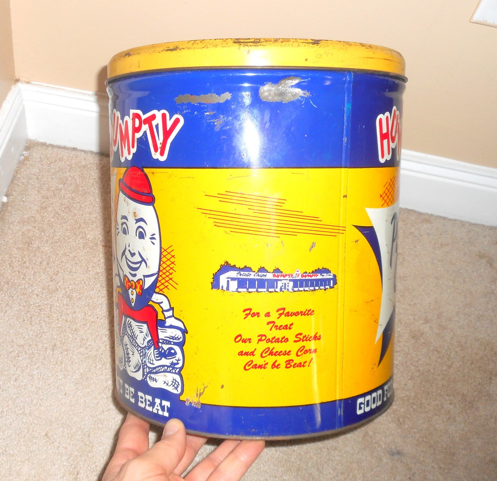 GREAT VINTAGE HUMPTY DUMPTY POTATO CHIPS ADVERTISING CAN CONTAINER TIN