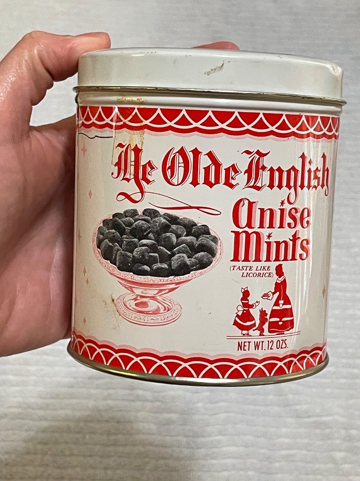 VTG Ye Olde English Anise Mints Round Metal Tin 12 Ounces Red and White