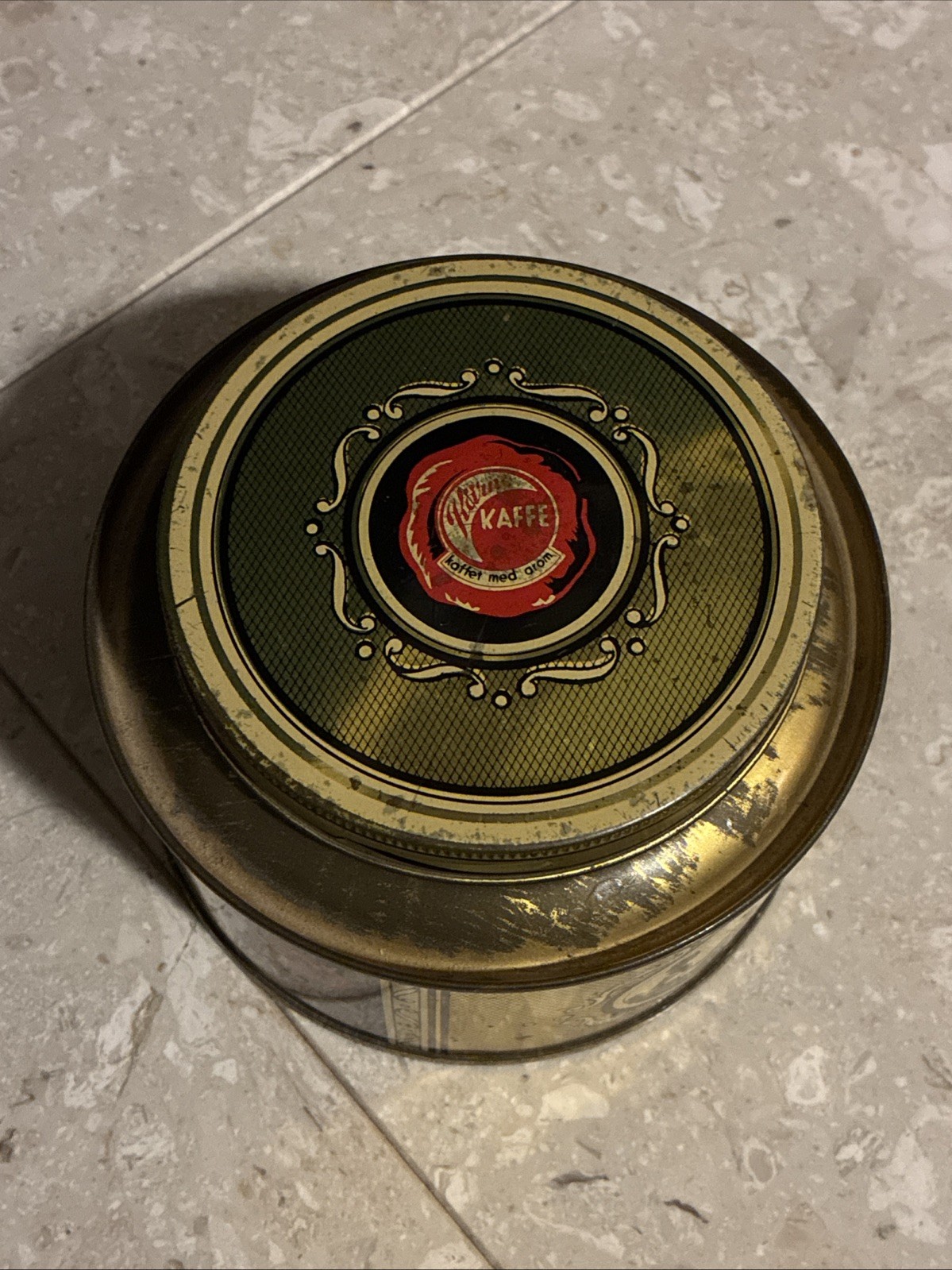 Vintage Swedish Coffee Tin Kärn-Kaffe Collectible (5” D)