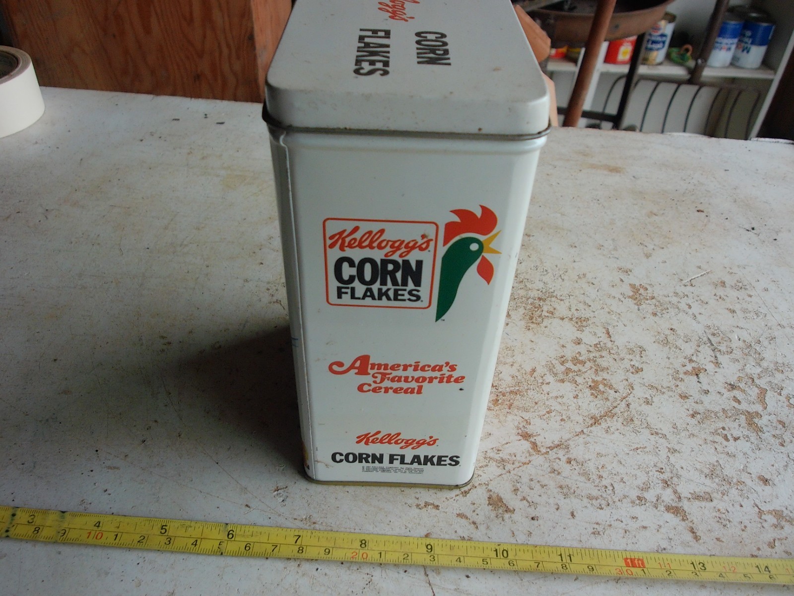 Vintage Empty Tin Kellogg’s Corn Flakes 1984 Lot 26-21