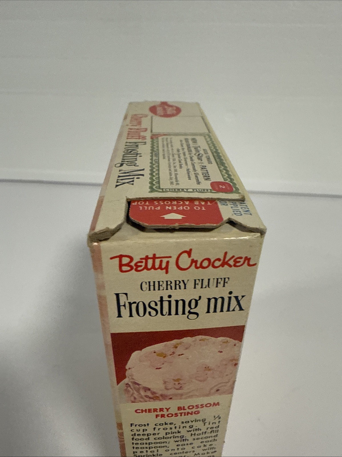 Vintage 1963 Betty Crocker Cherry Fluff Frosting Mix Box Sealed Display PYREX??