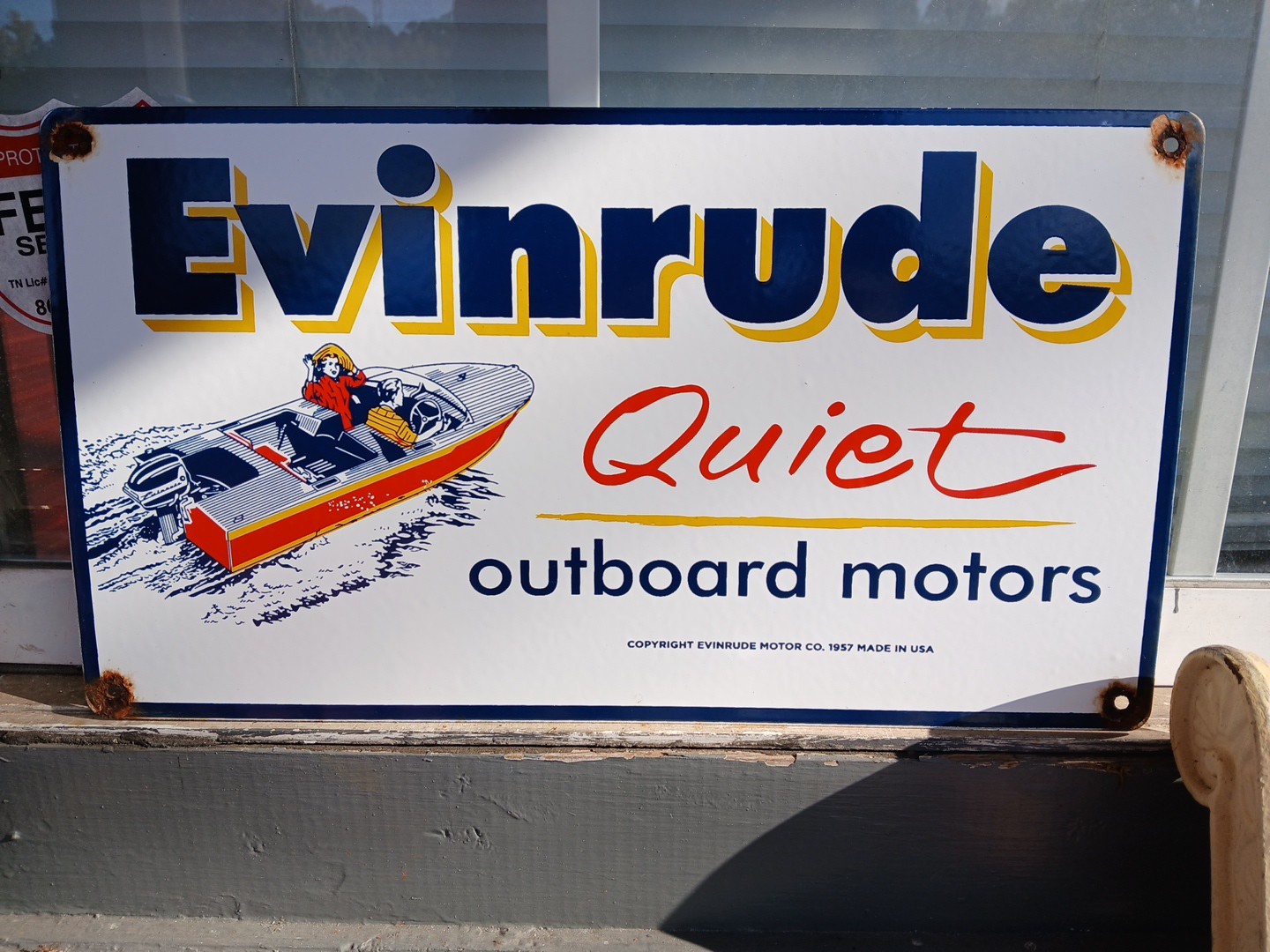 VINTAGE LARGE EVINRUDE OUTBOARD MOTOR PORCELAIN METAL BOAT ENGINE SERVICE SALES
