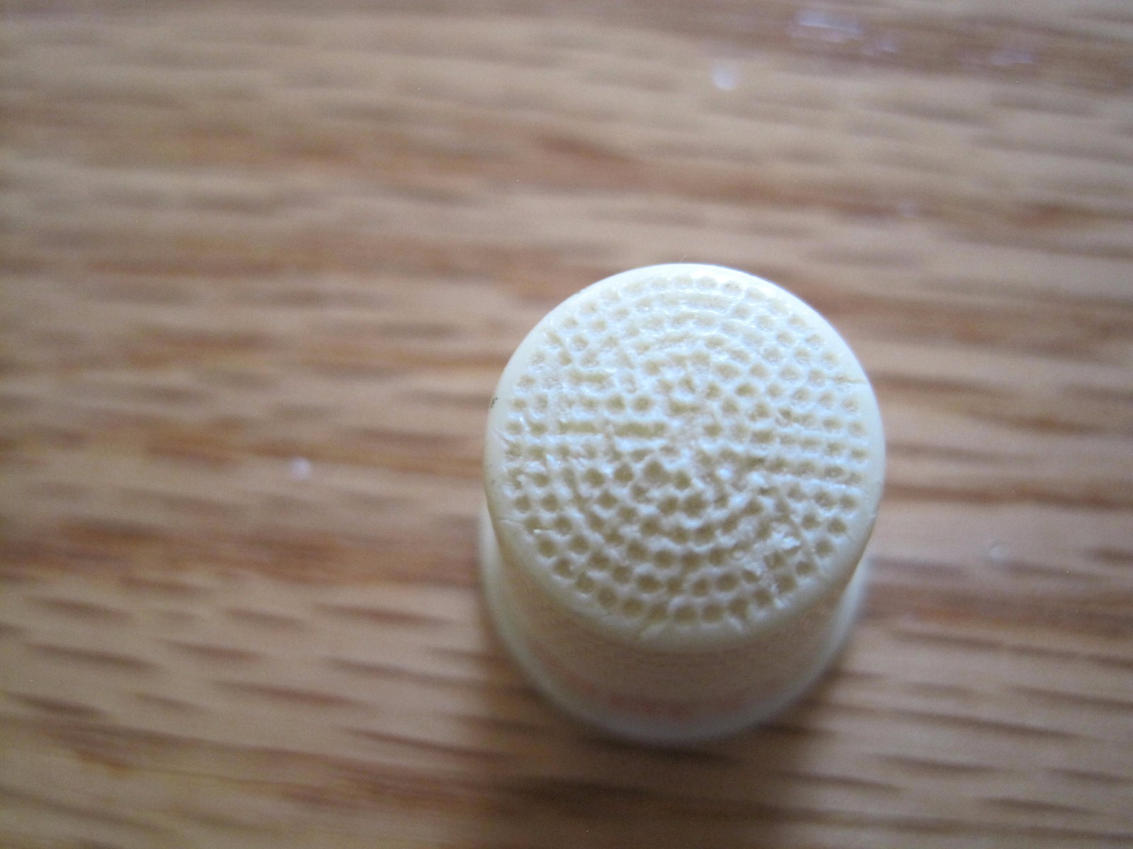 Advertising Thimble–Domestic Sew Machines