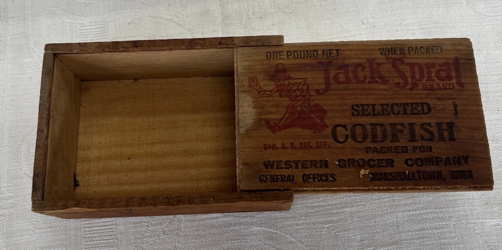VTG Jack Sprat Advertising CODFISH Wood Wooden Box Iowa IA Grocery 1 pound Lid