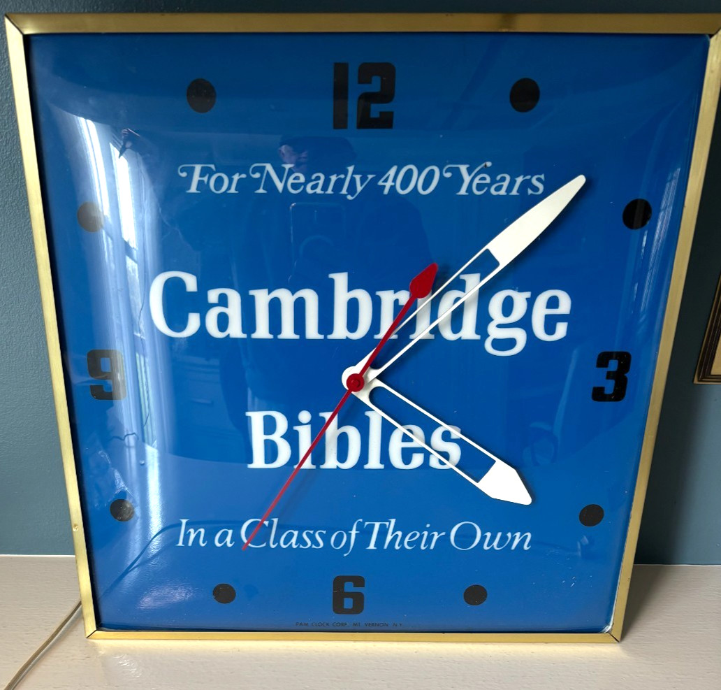 Pam Clock Cambridge Bibles Glass Front University Press 1986 USA 15″ See Video