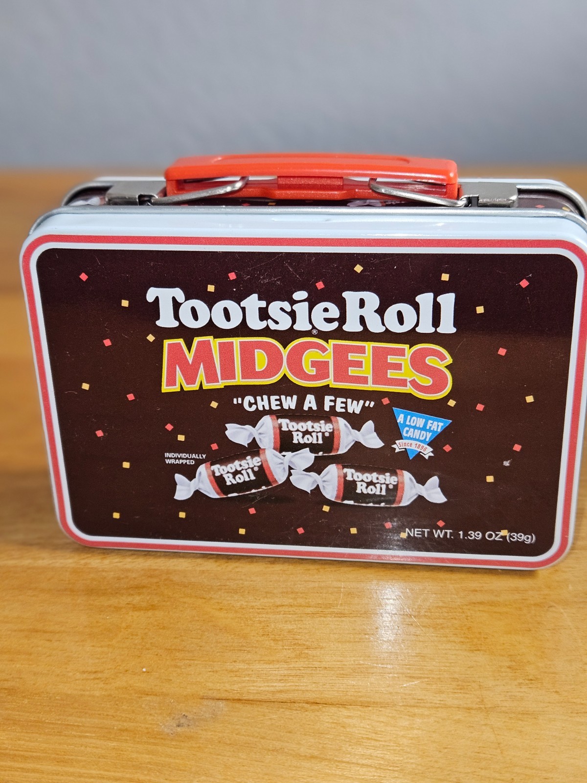 Tootsie Roll Midgees Miniature Metal Lunch Box/ Candy Tin 4.25″ Long