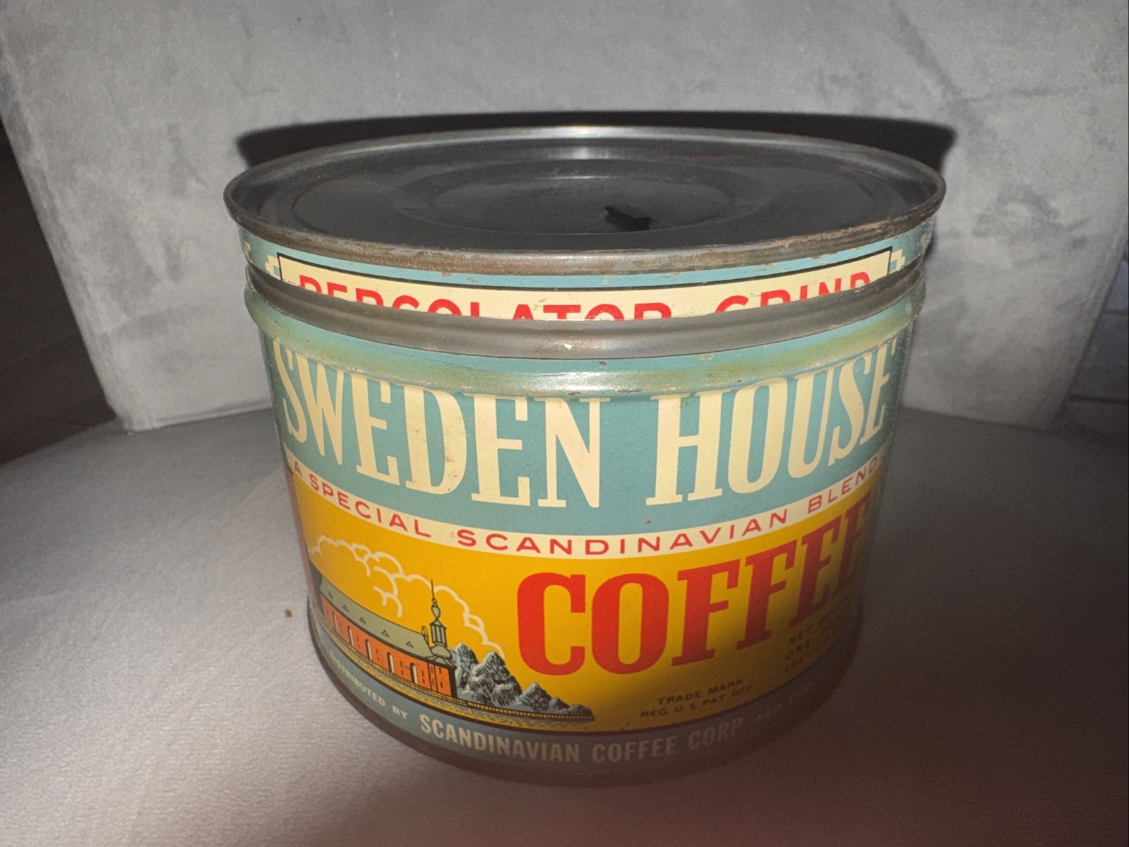 Vintage SWEDEN HOUSE Coffee 1 lb Key Wind Tin w/ Lid