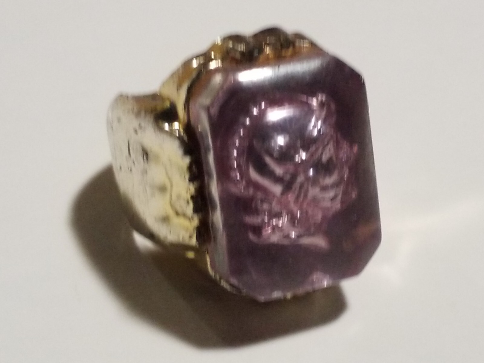 Vintage 1950’s Premium Prize Childs Ring Pink Faux Stone W/ 3D Image Inside