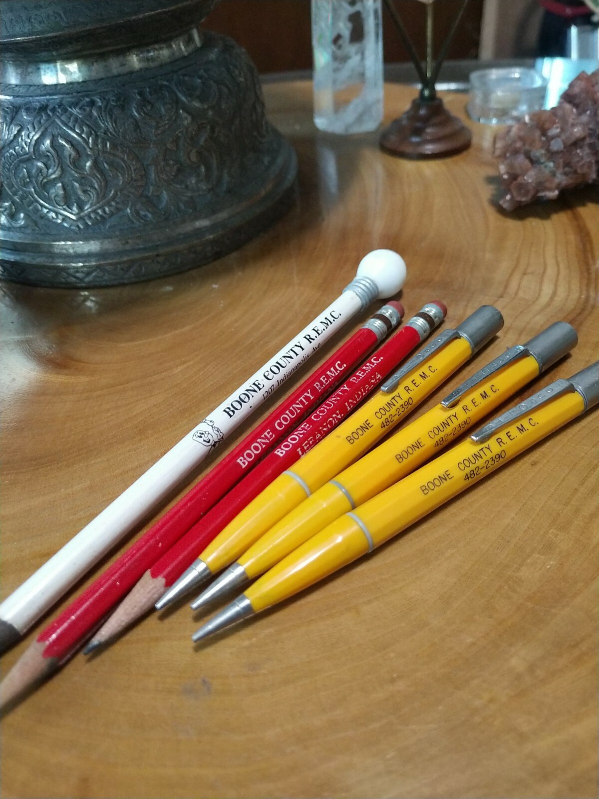 Boone County Electric Company Advertising pens, pencils. Lebanon, IN. R.E.M.C