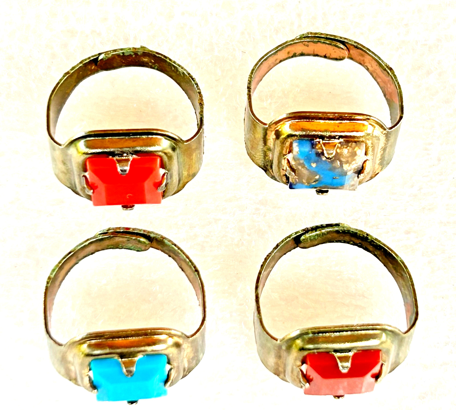 LOT 4 VTG GOLIATH-HALL AMERICANA FAUX GEM ADJUSTABLE METAL NOVELTY GUMBALL RINGS
