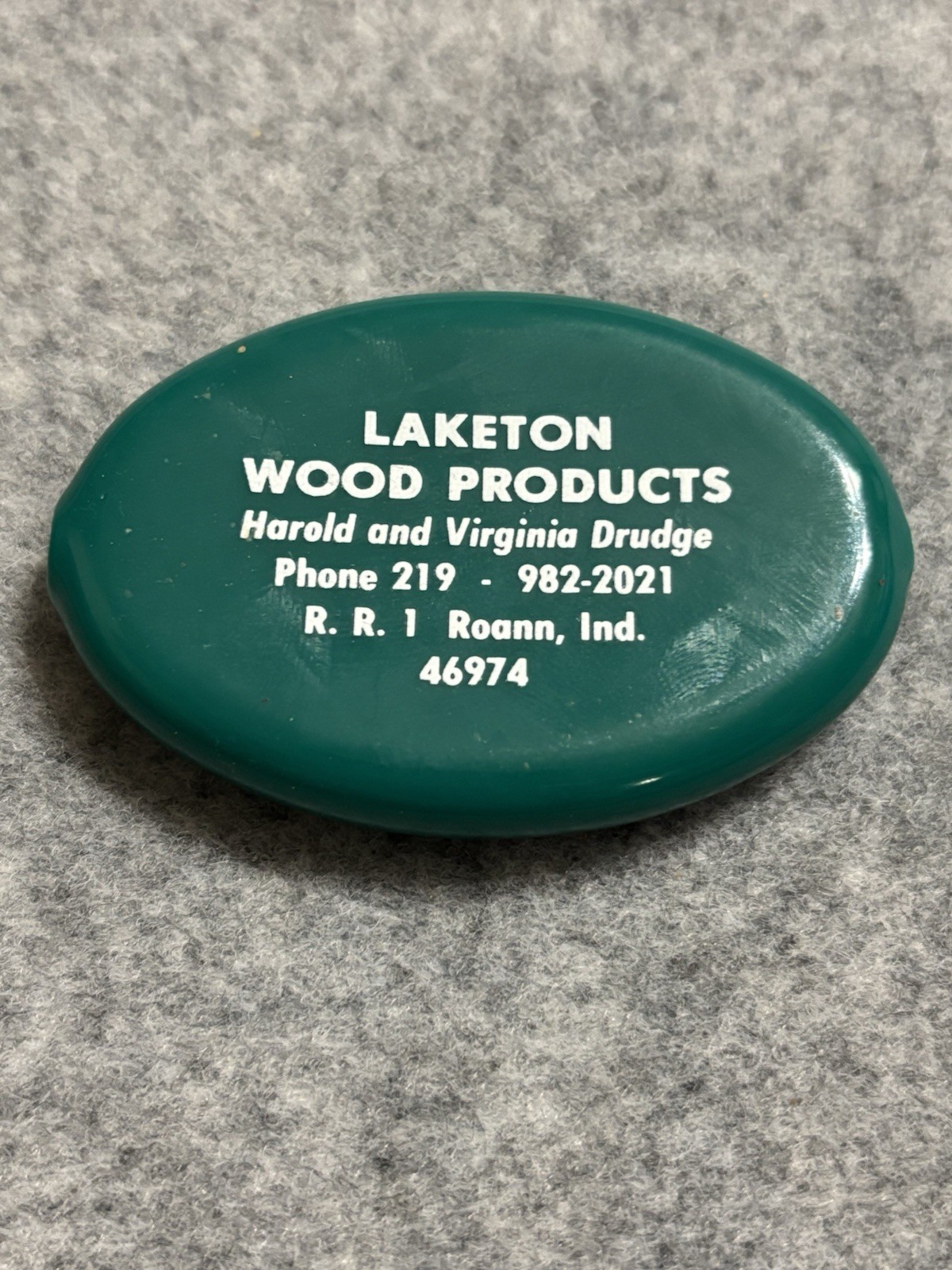 Vtg Squeeze Rubber Coin Purse Change Holder Laketon Wood Products Roann Indiana
