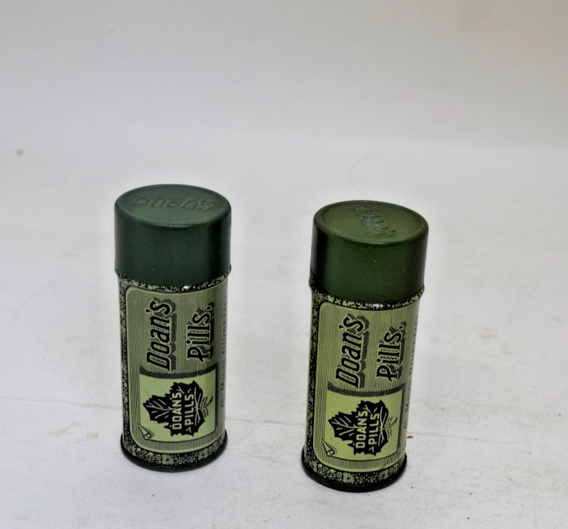 2 vintage Doan’s Pill Containers Mild Diuretic for the Kidneys