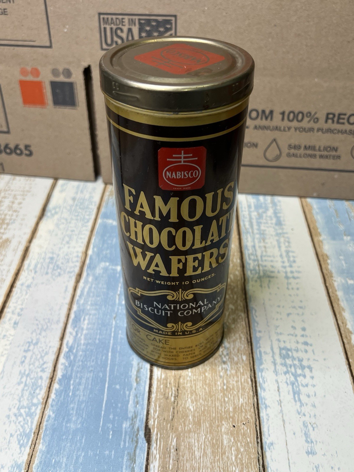 Vintage 1930/40s Nabisco “Famous Chocolate Wafers” Empty Tin
