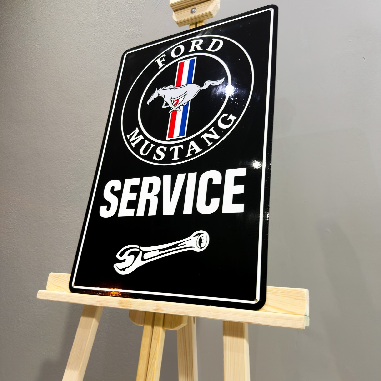 Ford Mustang Service Garage Sign – Heavy Metal Sign – 40 × 60 cm (15.7” × 23.6”)