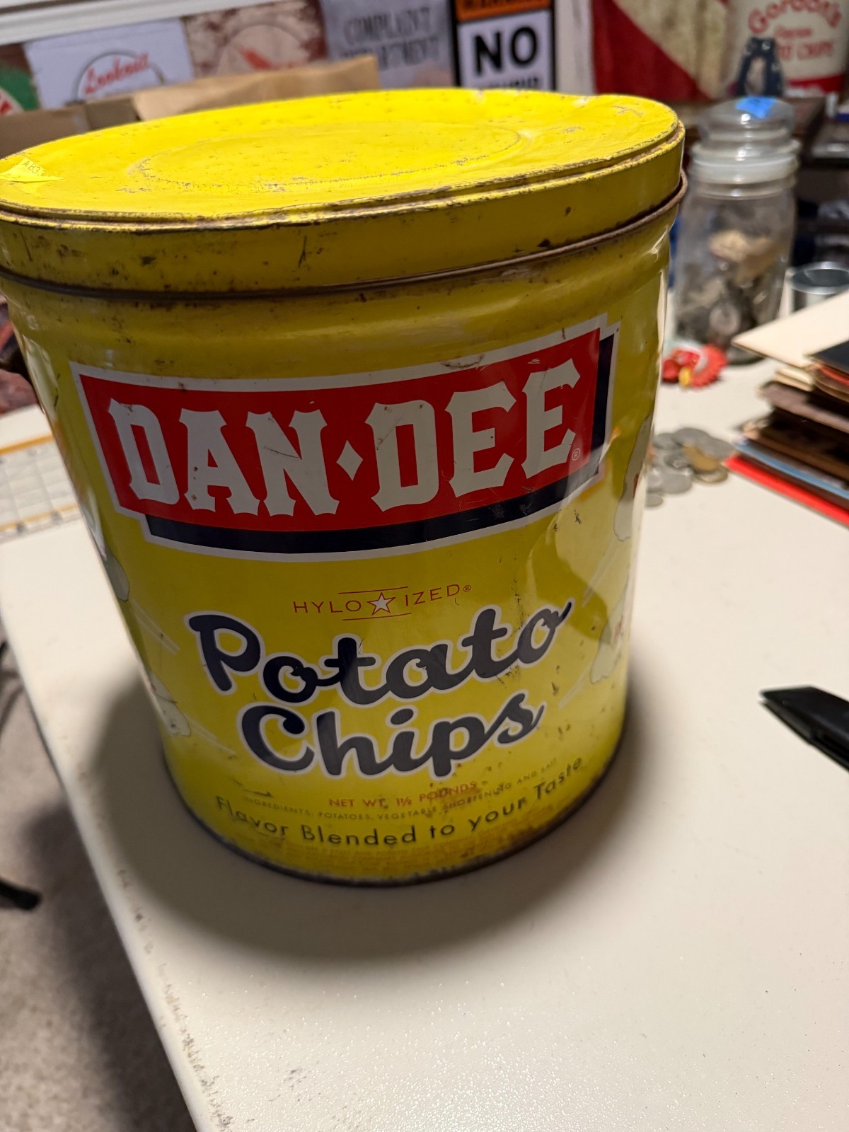 VINTAGE DAN-DEE POTATO CHIP CAN Great Graphics OHIO 1961