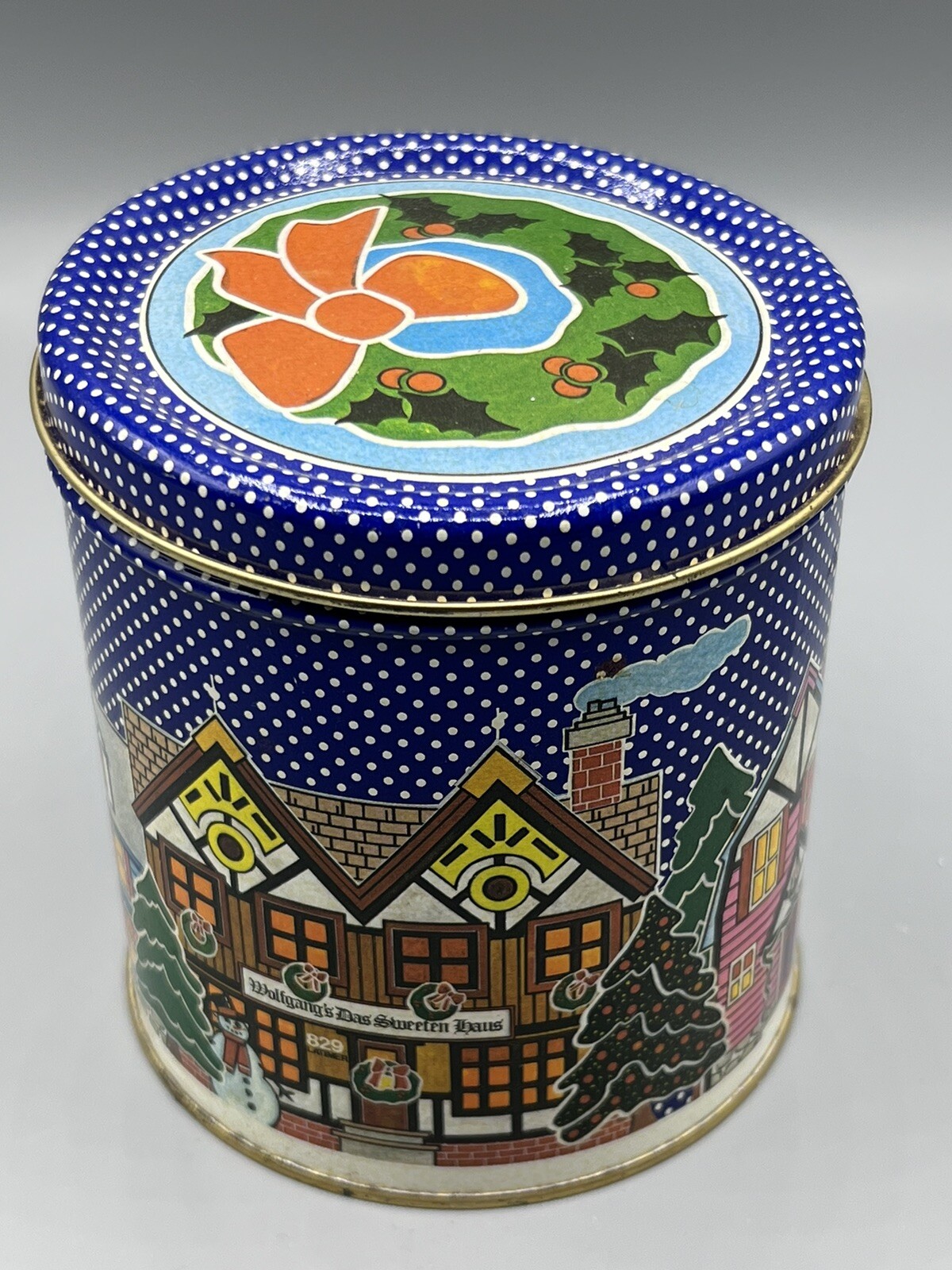 Wolfgang’s Das Sweeten Haus Bavarian Village Series Collectible Tin ~4” x 4.5”