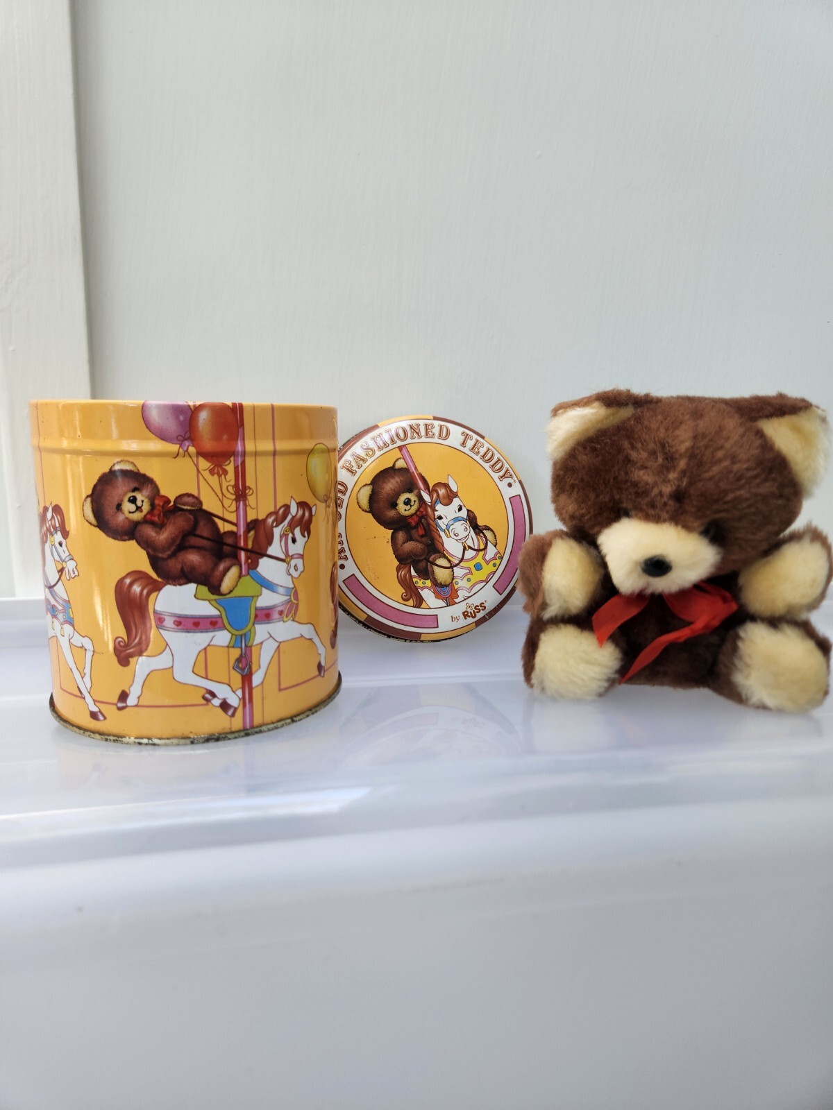 Vintage Russ ‘An Old Fashioned Teddy’ Collectors Tin Bear Carousel With Bear L