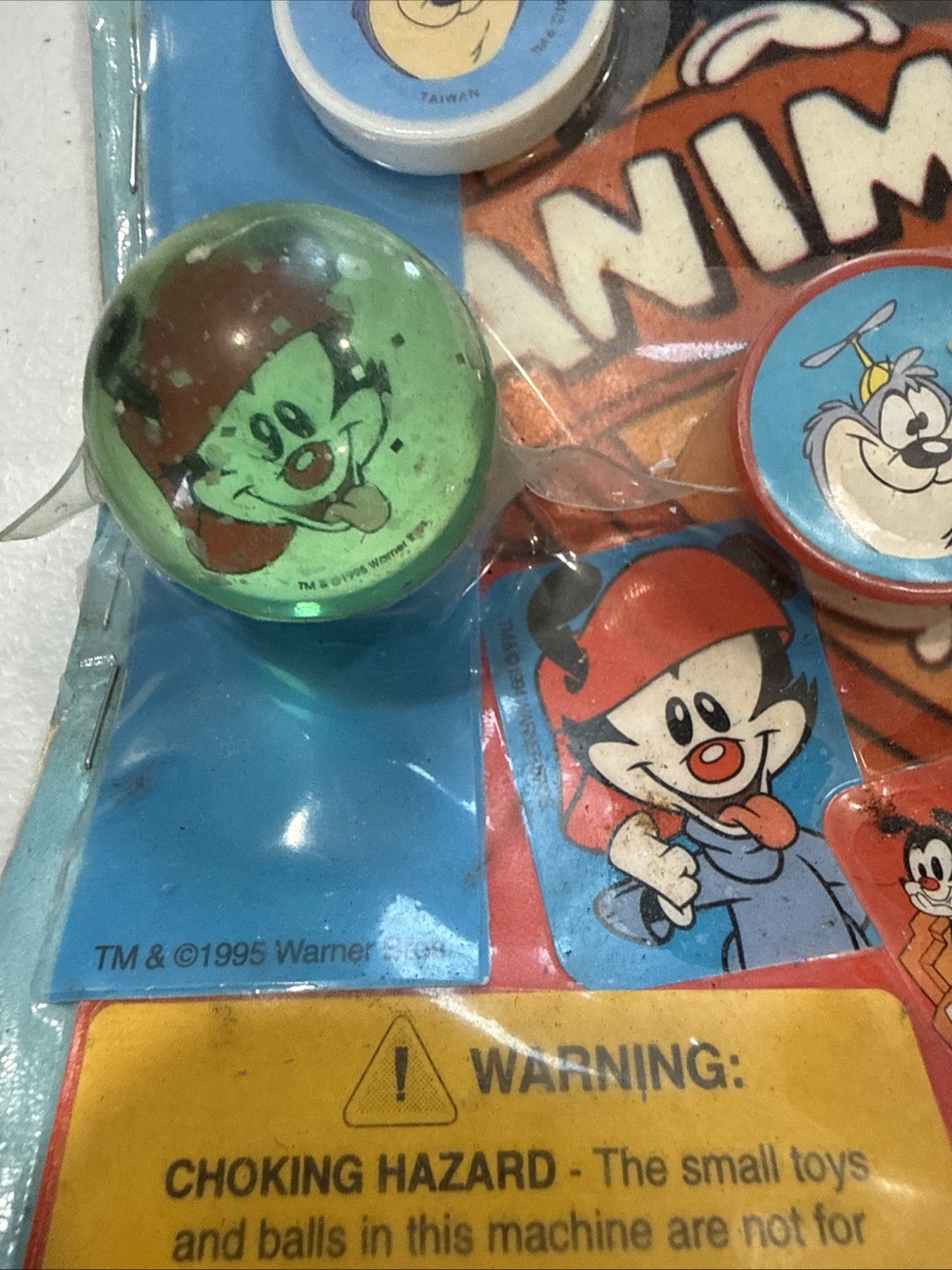 Vintage ANIMANIACS Vending Gum Ball Machine Toy Original Store Display 1995