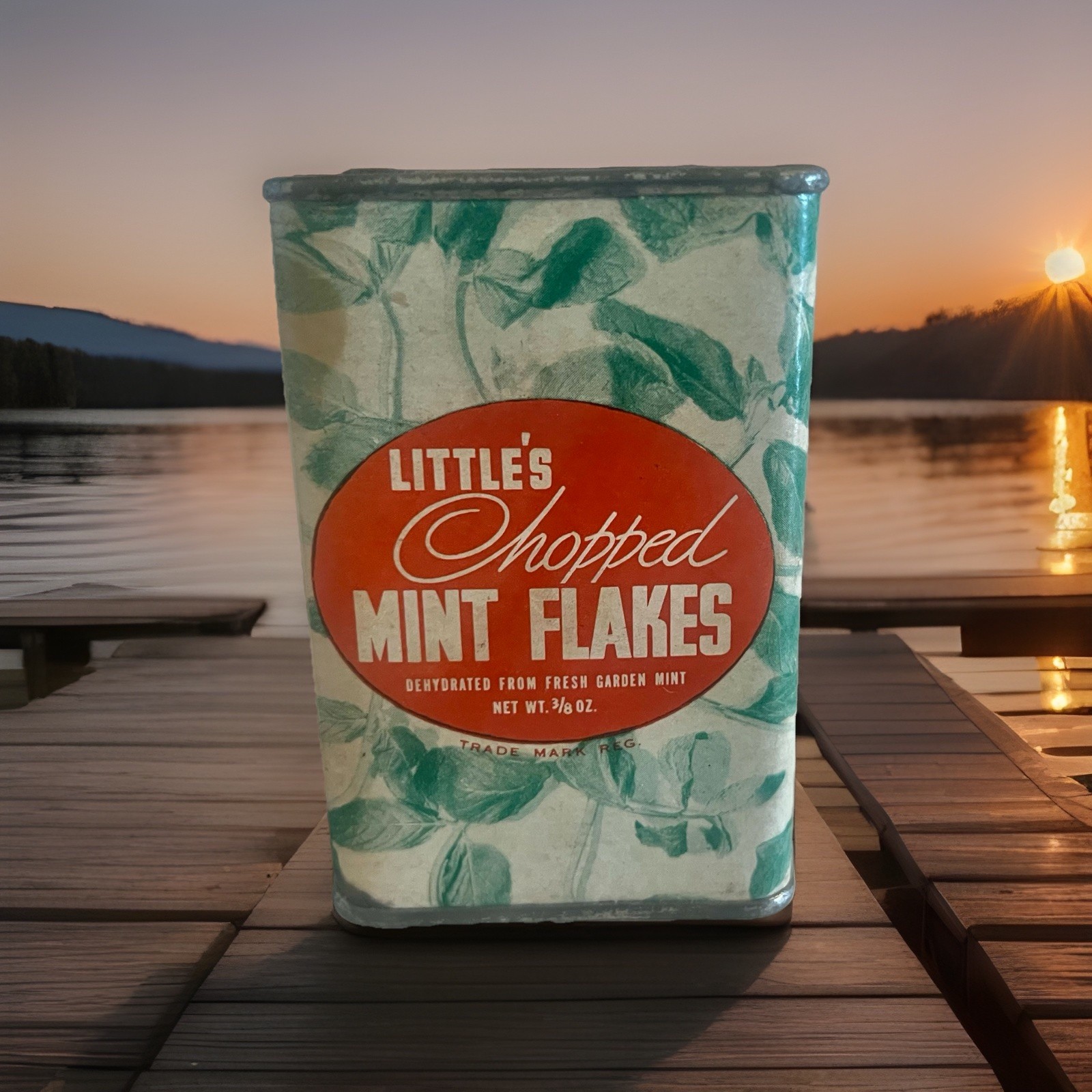 Vintage 1940s LITTLE’S MINT FLAKES 3/8 oz Spice Tin w/ Paper Label Chicago IL