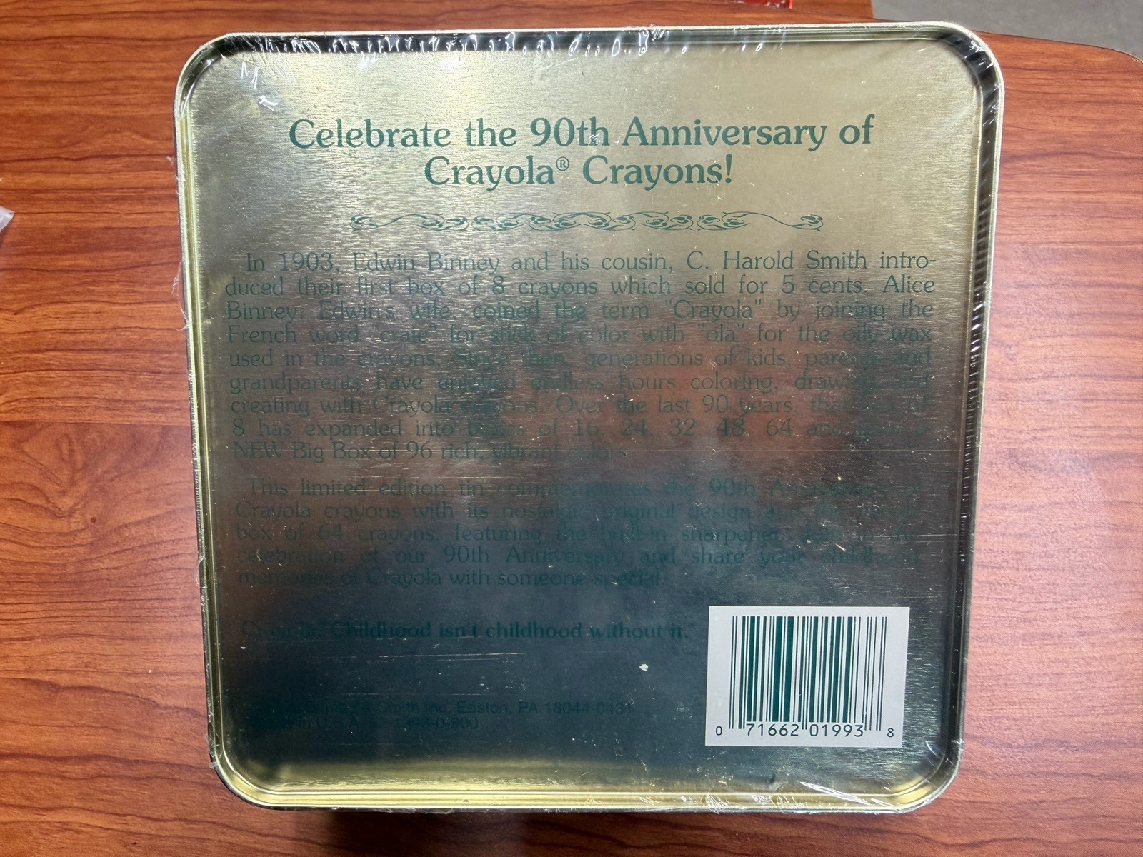 Crayola 1903-1993 90th Anniversary Tin Metal Box Set 64 Crayons, New Sealed
