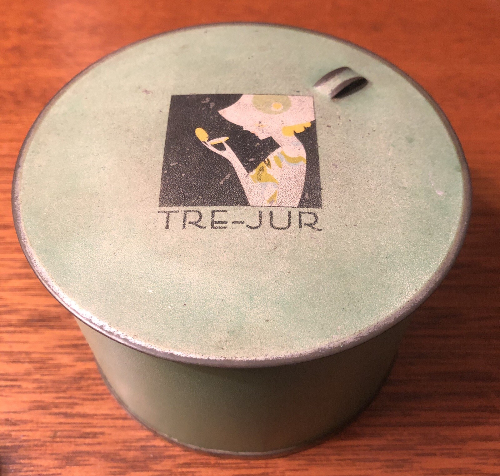 Vintage House Of Tre-Jur Art Deco Bath Powder Tin Round Paris New York