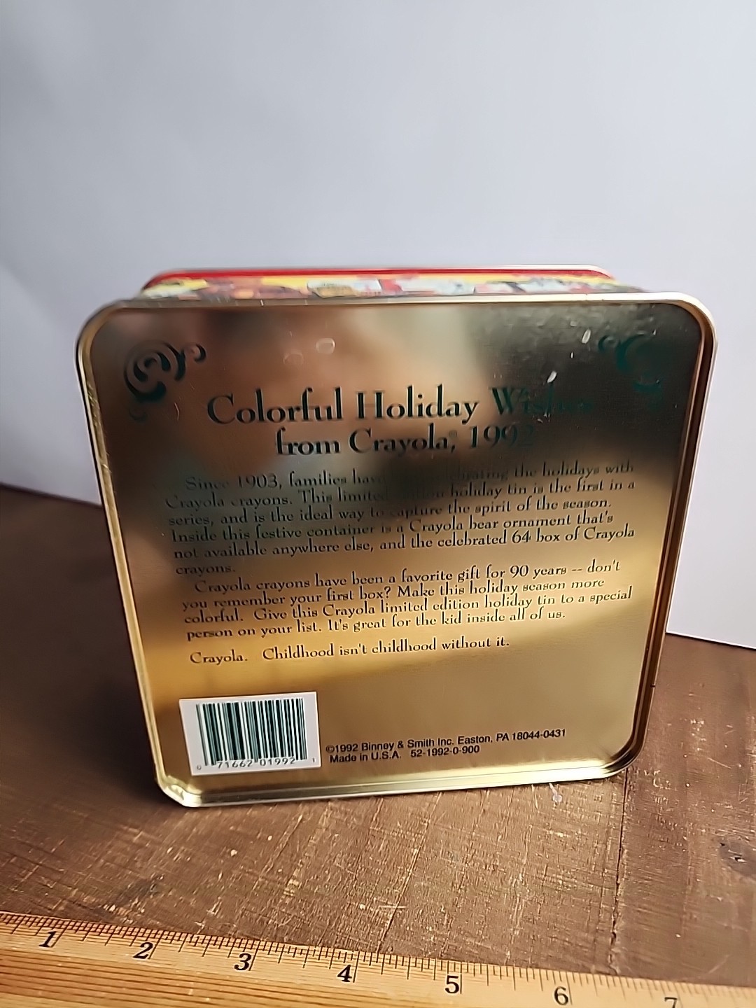 Vintage 1992 Crayola Tin Crayon Holiday Christmas Retired Storage EMPTY