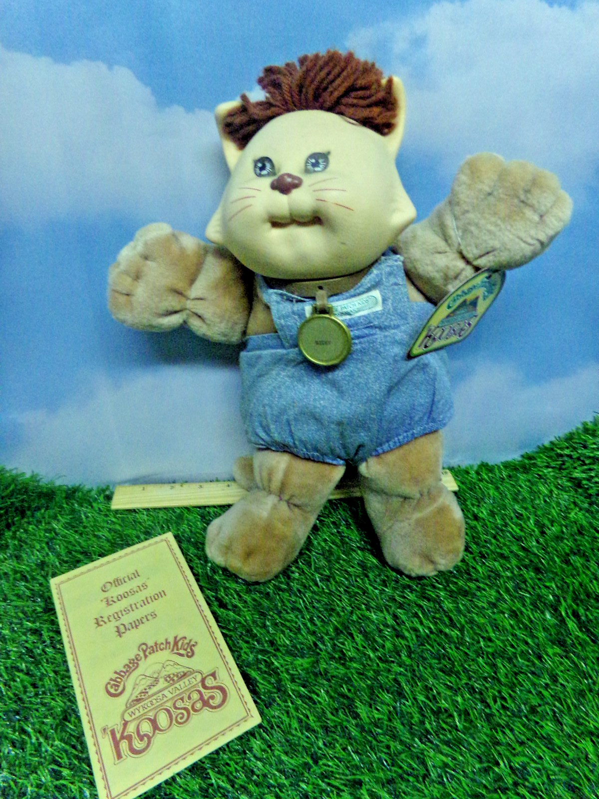 CABBAGE PATCH KOOSA CAT, BROWN HAIR TAN velour W/BIRTH CERT DRESSED