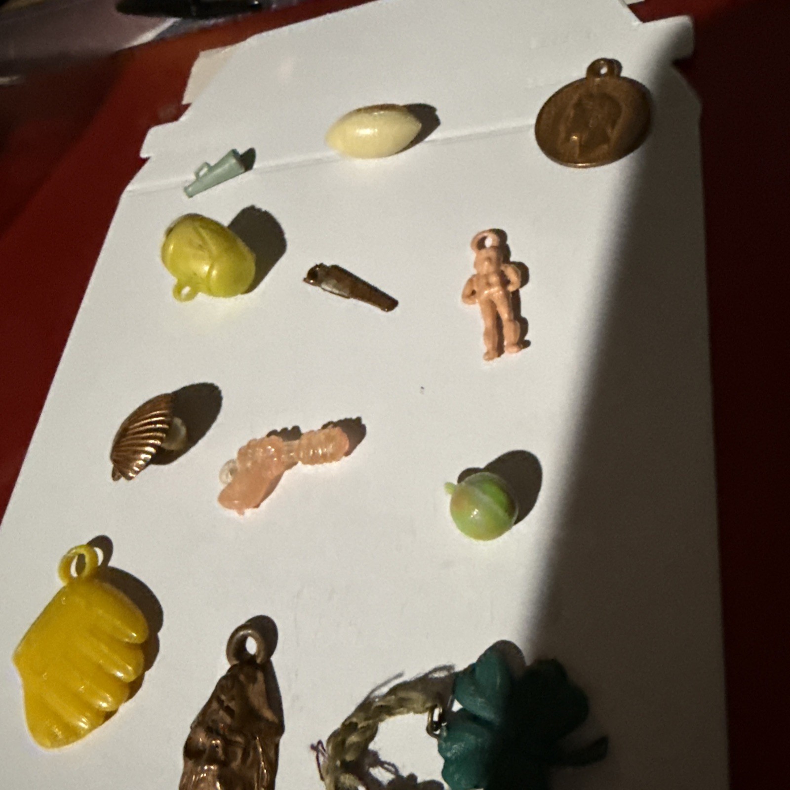 Lot of 15 – Vintage Cracker Jack or Gumball Prizes Charms Metal/Plastic Lot 7