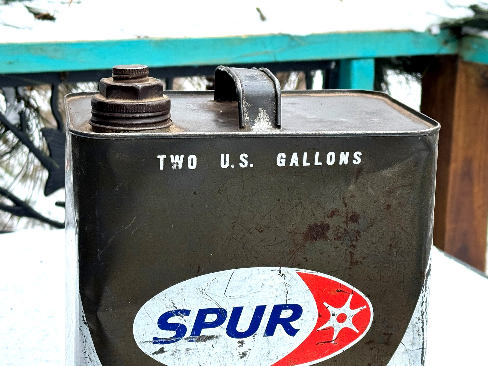 Vintage 2 gal. metal Spur early Square Can Motor Oil Gasoline signs
