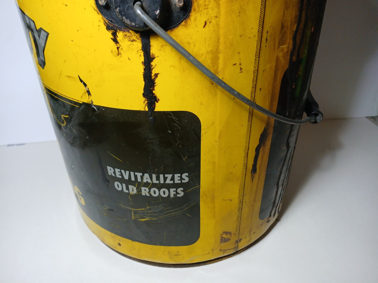 1950s Huge Vintage Black Beauty Paint Can Longwear Paint Kansas City MO 5 Gallon
