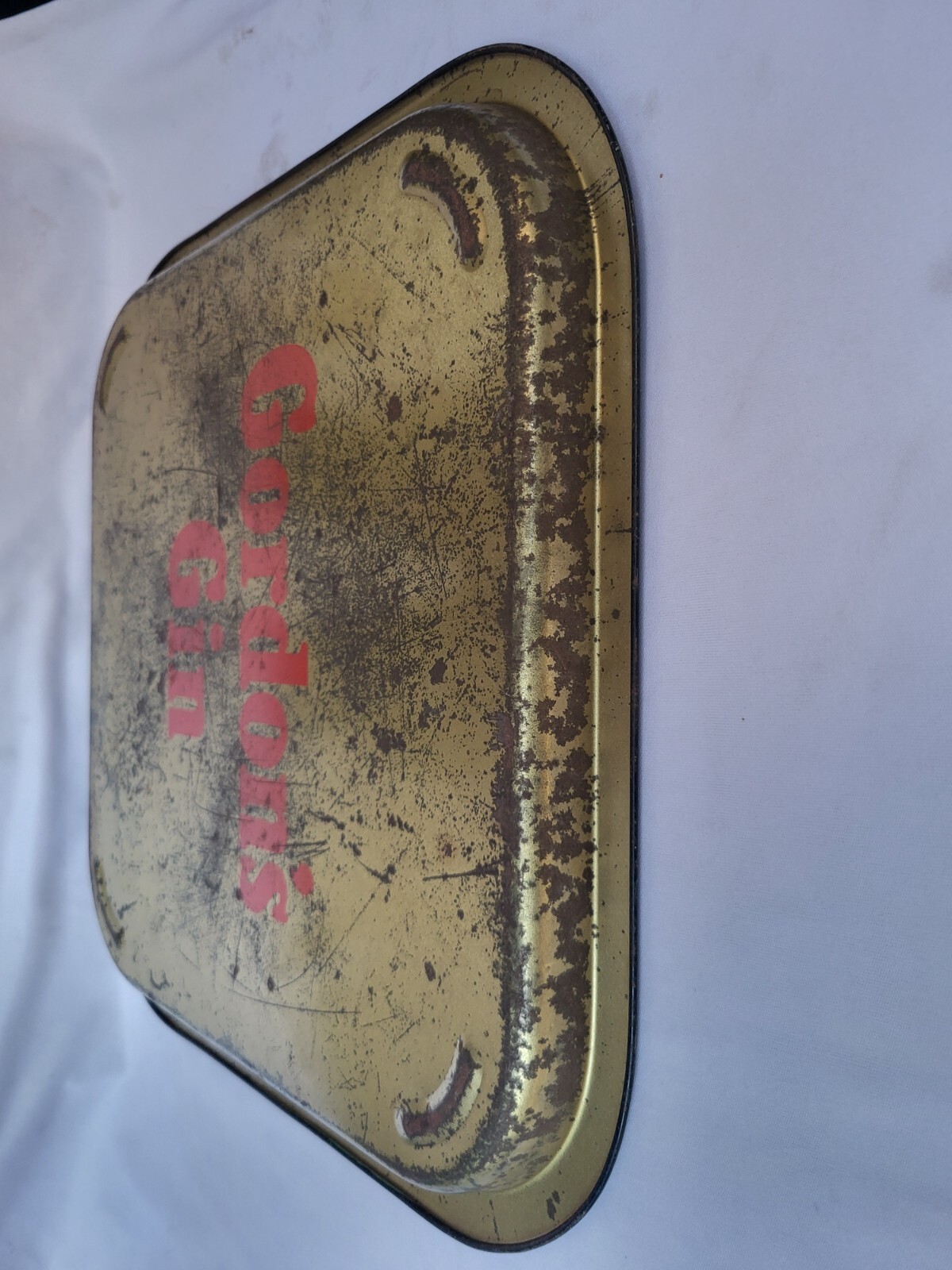 VINTAGE OLD TIN SIGN TRAY GORDON’S GIN DISTILLERY TAQUERAY GORDON CO LTD LONDON